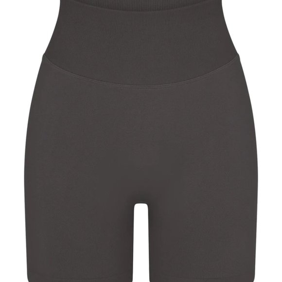 SKIMS Recycled Nylon Bike Shorts - Picture 2 of 7